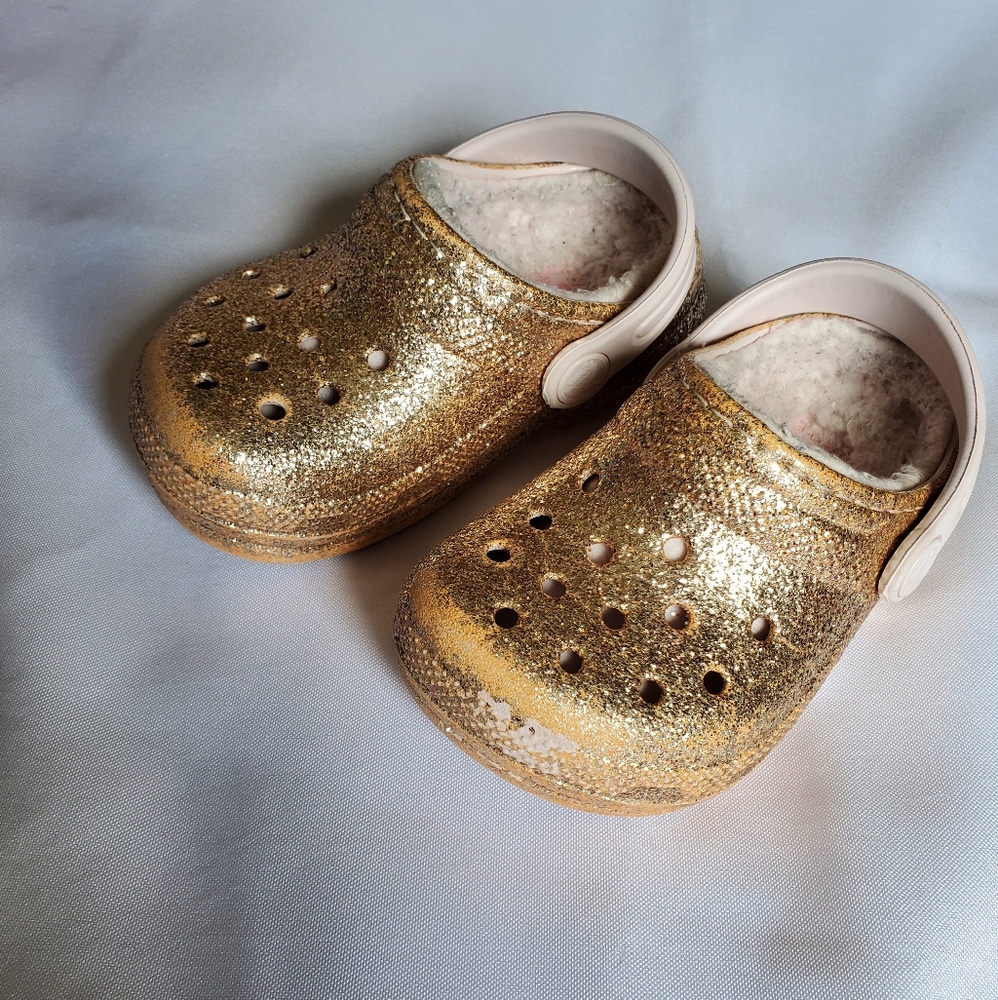 Pink glitter lined crocs